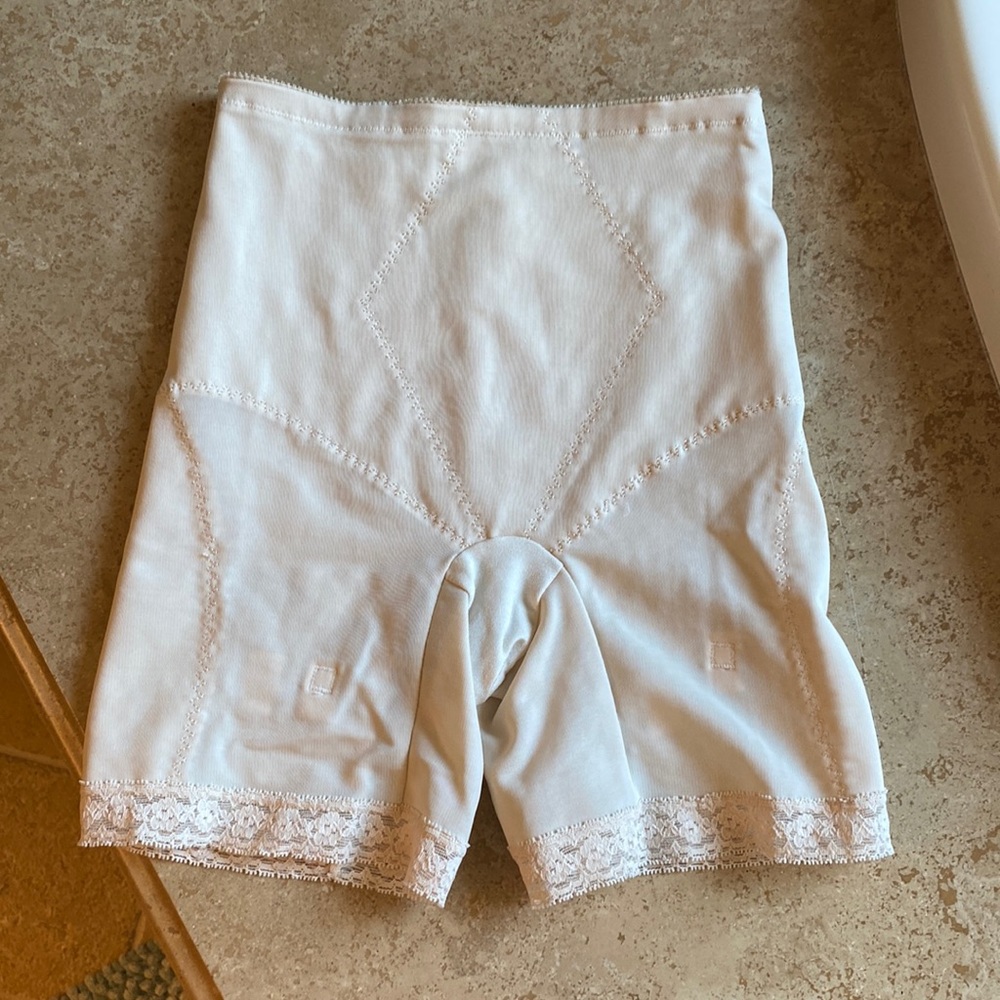Control Shorts👍